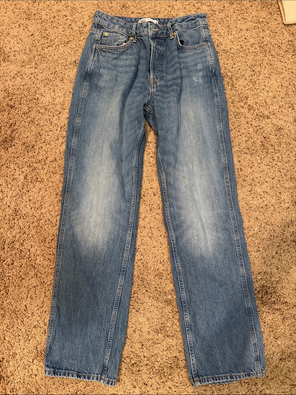 Women’s  Straight-Leg Jeans
